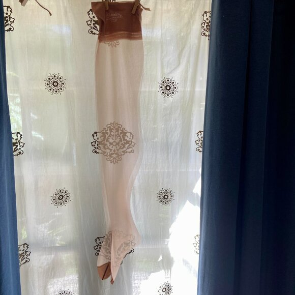 Vintage 50s 60s SHEERLON Seamless Mesh Nylon Stockings 9 1/2? Reinforced Toe New - Picture 4 of 4